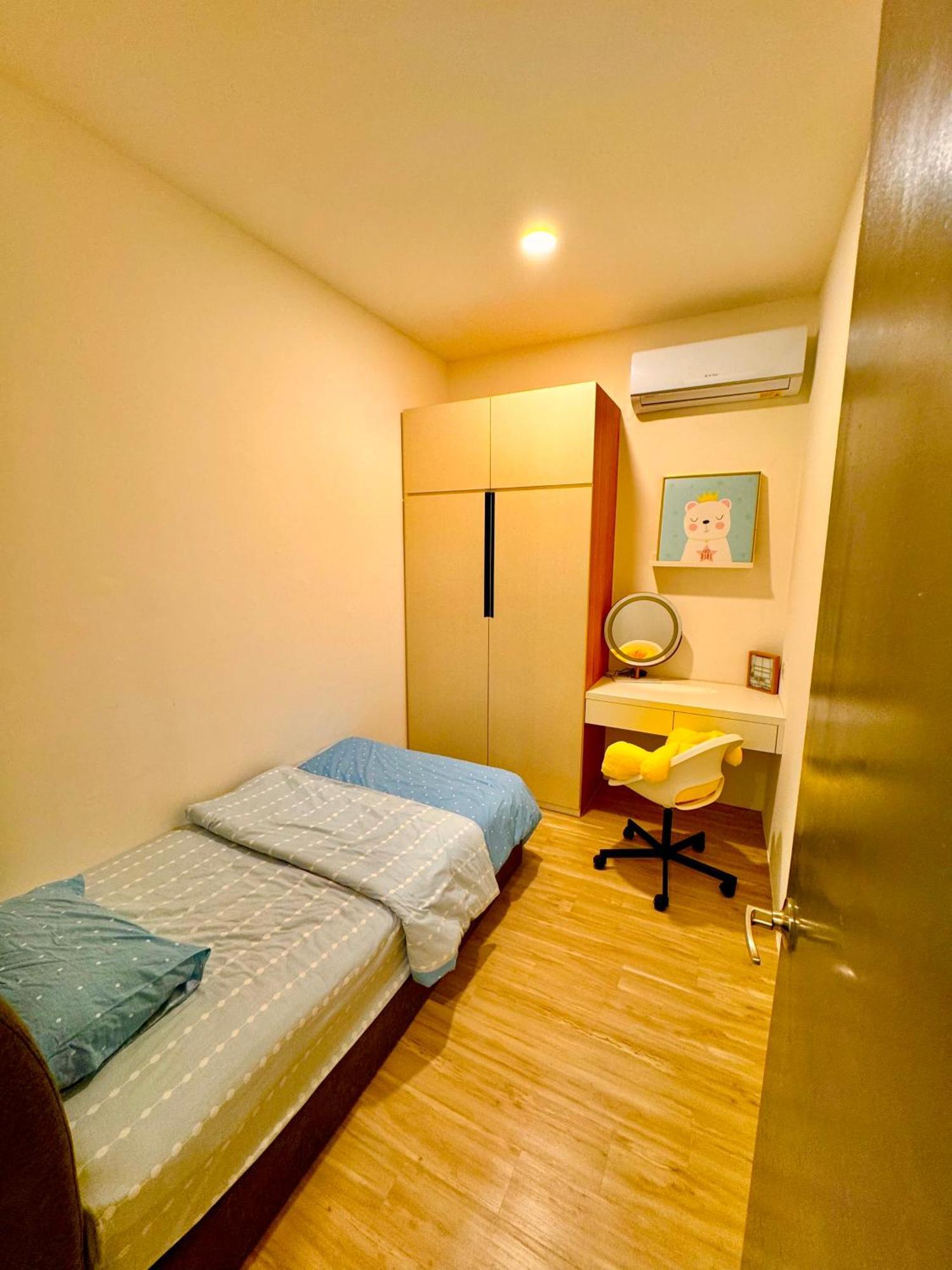 The Podium Luxury 6pax 3br Hfloor Facing Aeon Apartment