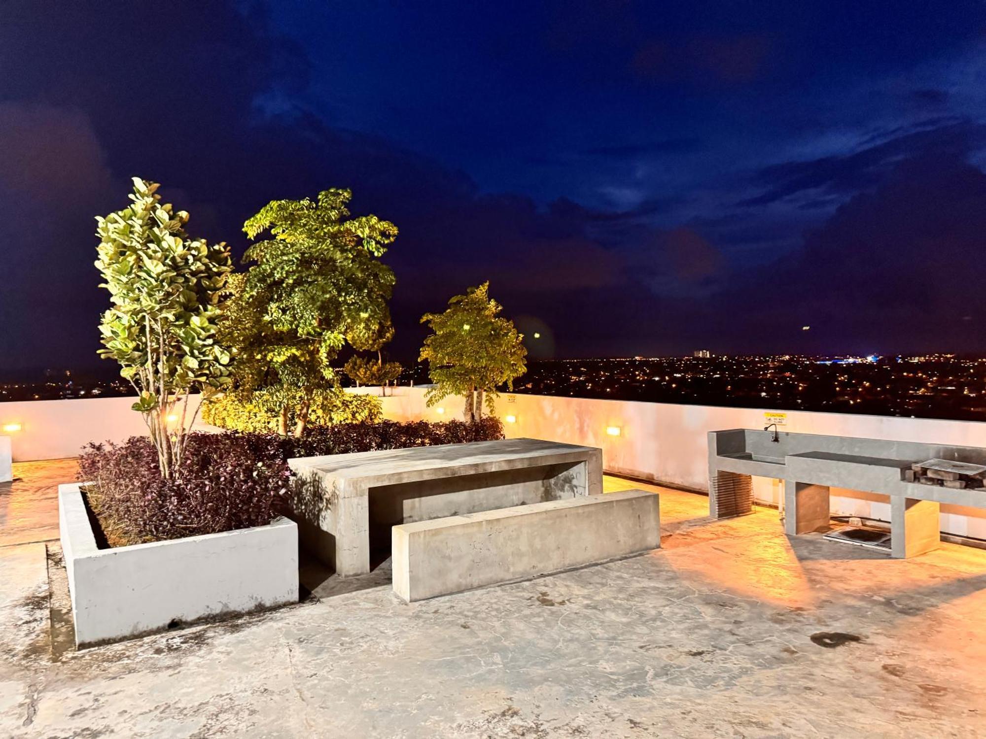The Podium Luxury 6pax 3br Hfloor Facing Aeon Kuching